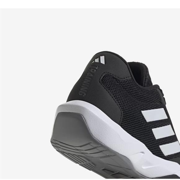 Adidas training shoes - Picture 5 of 7